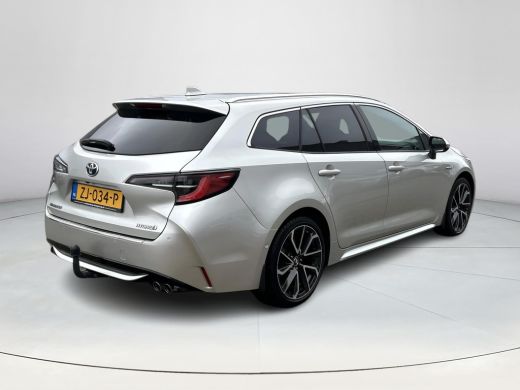 Toyota Corolla Touring Sports 2.0 Hybrid Executive ActivLease financial lease