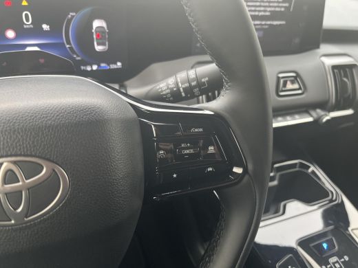 Toyota Urban Cruiser Dynamic 61 kWh ActivLease financial lease