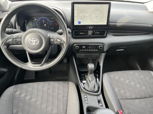 Toyota Yaris 1.5 Hybrid 115 First Edition | LED koplampen | Carplay | Licht metalen velgen | Keyless entry | ActivLease financial lease