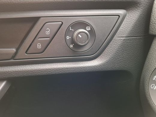 Volkswagen Caddy 2.0 TDI L1H1 BMT Comfortline | airco | cruise control | park assist | trekhaak | imperiaal | ActivLease financial lease