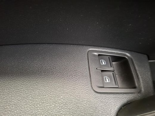 Volkswagen Caddy 2.0 TDI L1H1 BMT Comfortline | airco | cruise control | park assist | trekhaak | imperiaal | ActivLease financial lease