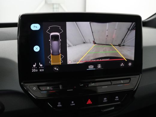 Volkswagen ID.3 First Plus 58 kWh | SOH 90% | Stoel & stuurverwarming | Camera | Adaptive cruise | Sfeerverlichti... ActivLease financial lease