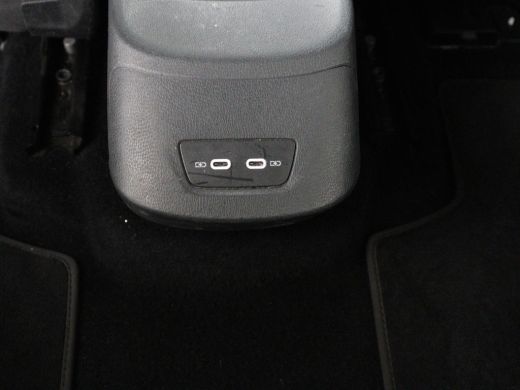 Volkswagen ID.3 First Plus 58 kWh | SOH 90% | Stoel & stuurverwarming | Camera | Adaptive cruise | Sfeerverlichti... ActivLease financial lease