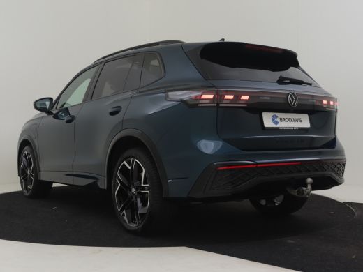 Volkswagen Tiguan 1.5 eHybrid R-Line Edition 272Pk DSG/AUTO | 360 Camera | Elektrich Schuif Kanteldak | Head up dis... ActivLease financial lease