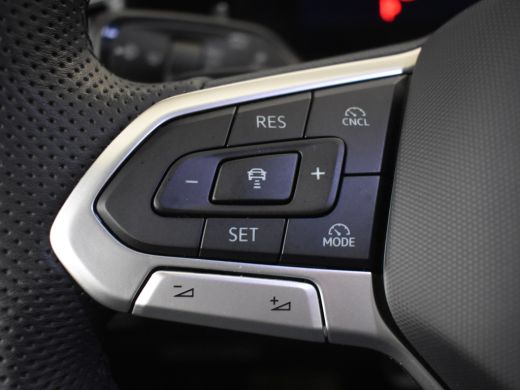 Volkswagen Tiguan 1.5 eHybrid R-Line Edition 272Pk DSG/AUTO | 360 Camera | Elektrich Schuif Kanteldak | Head up dis... ActivLease financial lease