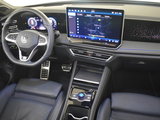 Volkswagen Tiguan 1.5 eHybrid R-Line Edition 272Pk DSG/AUTO | 360 Camera | Elektrich Schuif Kanteldak | Head up dis... ActivLease financial lease