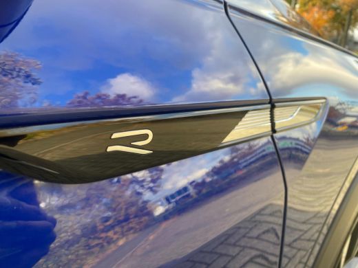 Volkswagen Tiguan R 2.0 TSI 4Motion | 320PK | DAB | Camera | Info Bas: 0492-588982 nieuwprijs &euro; 95000 ActivLease financial lease