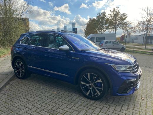 Volkswagen Tiguan R 2.0 TSI 4Motion | 320PK | DAB | Camera | Info Bas: 0492-588982 nieuwprijs &euro; 95000 ActivLease financial lease
