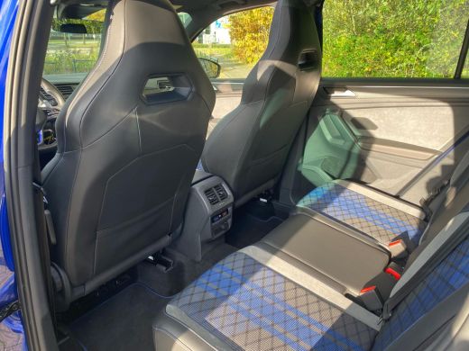 Volkswagen Tiguan R 2.0 TSI 4Motion | 320PK | DAB | Camera | Info Bas: 0492-588982 nieuwprijs &euro; 95000 ActivLease financial lease