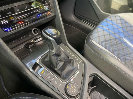 Volkswagen Tiguan R 2.0 TSI 4Motion | 320PK | DAB | Camera | Info Bas: 0492-588982 nieuwprijs &euro; 95000 ActivLease financial lease