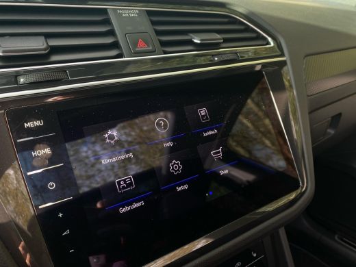 Volkswagen Tiguan R 2.0 TSI 4Motion | 320PK | DAB | Camera | Info Bas: 0492-588982 nieuwprijs &euro; 95000 ActivLease financial lease