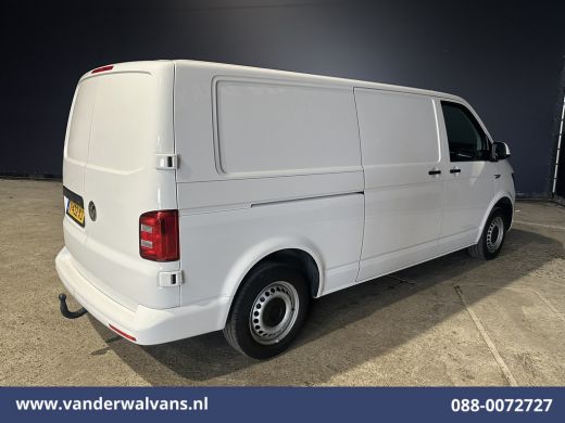 Volkswagen Transporter 2.0 TDI L2H1 Euro6 Airco | Camera | Apple Carplay | Trekhaak | Cruisecontrol Android Auto, Bijrij... ActivLease financial lease