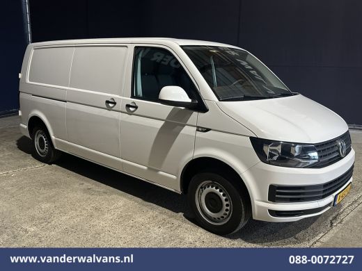 Volkswagen Transporter 2.0 TDI L2H1 Euro6 Airco | Camera | Apple Carplay | Trekhaak | Cruisecontrol Android Auto, Bijrij... ActivLease financial lease