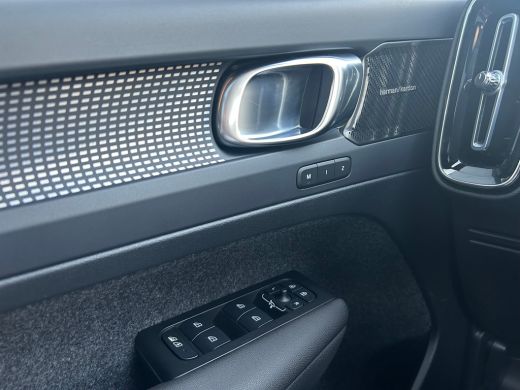 Volvo  XC40 Recharge Twin Pro | Pano | Memory | BLIS | Pilot Assist | Warmtepomp | 360 camera | Harman/Kardon | ActivLease financial lease