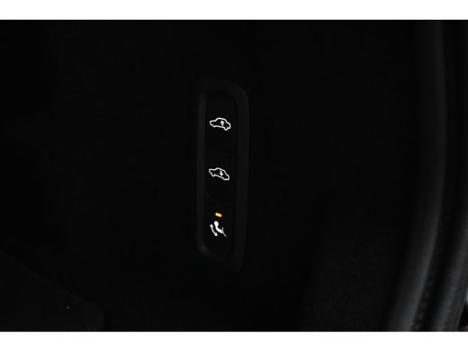 Volvo  XC60 2.0 T6 Plug-in hybrid AWD Plus Black Edition | Trekhaak | Luchtvering | Stoel  + Stuur verwarming... ActivLease financial lease