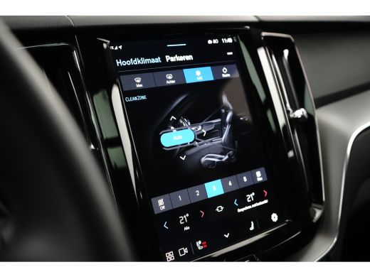 Volvo  XC60 2.0 T6 Plug-in hybrid AWD Plus Black Edition | Trekhaak | Luchtvering | Stoel  + Stuur verwarming... ActivLease financial lease