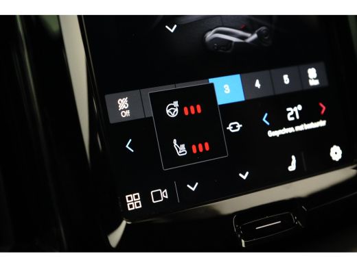 Volvo  XC60 2.0 T6 Plug-in hybrid AWD Plus Black Edition | Trekhaak | Luchtvering | Stoel  + Stuur verwarming... ActivLease financial lease