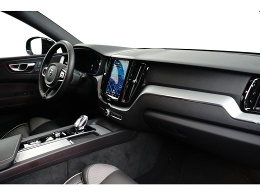 Volvo  XC60 2.0 T6 Plug-in hybrid AWD Plus Black Edition | Trekhaak | Luchtvering | Stoel  + Stuur verwarming... ActivLease financial lease