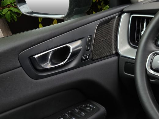 Volvo  XC60 2.0 T8 AWD R-Design Plug-In Hybrid | Luchtvering | 360 Camera | Harman/Kardon | Panoramadak | Pil... ActivLease financial lease