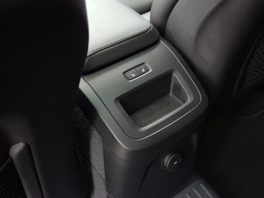 Volvo  XC60 2.0 T8 AWD R-Design Plug-In Hybrid | Luchtvering | 360 Camera | Harman/Kardon | Panoramadak | Pil... ActivLease financial lease