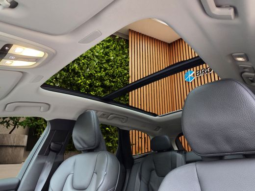 Volvo  XC60 2.0 T8 AWD R-Design Plug-In Hybrid | Luchtvering | 360 Camera | Harman/Kardon | Panoramadak | Pil... ActivLease financial lease