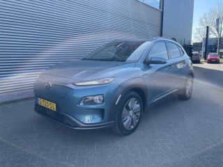 Hyundai Kona EV Premium 64 kWh | Achteruitrijcamera | Stoelverwarming |