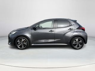 Toyota Yaris 1.5 Hybrid 115 First Edition | LED koplampen | Carplay | Licht metalen velgen | Keyless entry |