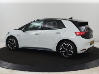 Volkswagen ID.3 First Plus 58 kWh | SOH 90% | Stoel & stuurverwarming | Camera | Adaptive cruise | Sfeerverlichti...