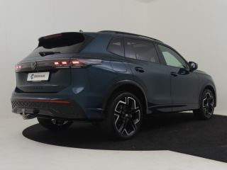 Volkswagen Tiguan 1.5 eHybrid R-Line Edition 272Pk DSG/AUTO | 360 Camera | Elektrich Schuif Kanteldak | Head up dis...