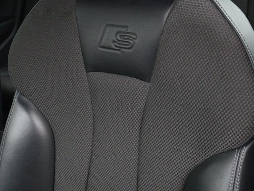 Audi A3 35 TFSI Advance Sport | Panoramadak | S-Line | Stoelverwarming | Half leder | Carplay | Virtual C... ActivLease financial lease