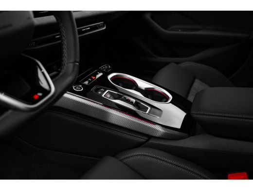 Audi A6 Avant 2.0 e-hybrid quattro S edition 299 PK | 360 Camera | Trekhaak | Vierwiel Besturing |  Voors... ActivLease financial lease