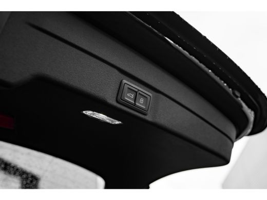 Audi A6 Avant 2.0 e-hybrid quattro S edition 299 PK | 360 Camera | Trekhaak | Vierwiel Besturing |  Voors... ActivLease financial lease