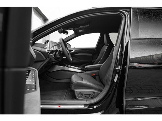 Audi A6 Avant 2.0 e-hybrid quattro S edition 299 PK | 360 Camera | Trekhaak | Vierwiel Besturing |  Voors... ActivLease financial lease