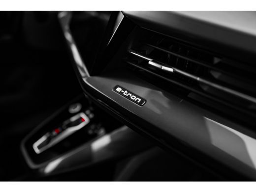 Audi Q4 Sportback e-tron 40 Launch edition S Competition 77 kWh | Lederen bekleding | Sonos | HUD | 21" | ActivLease financial lease