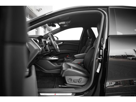Audi Q4 Sportback e-tron 40 Launch edition S Competition 77 kWh | Lederen bekleding | Sonos | HUD | 21" | ActivLease financial lease