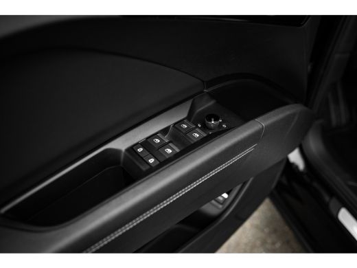 Audi Q4 Sportback e-tron 40 Launch edition S Competition 77 kWh | Lederen bekleding | Sonos | HUD | 21" | ActivLease financial lease