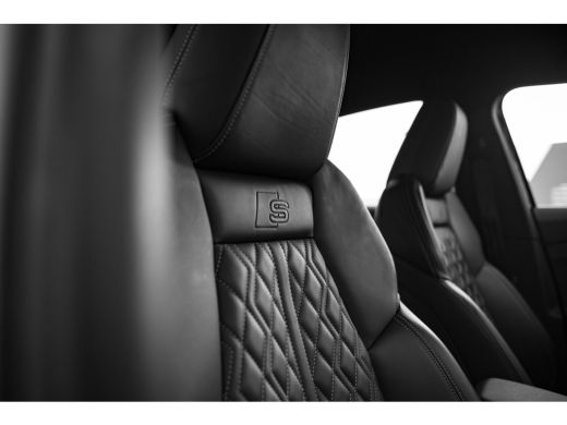 Audi Q4 Sportback e-tron 40 Launch edition S Competition 77 kWh | Lederen bekleding | Sonos | HUD | 21" | ActivLease financial lease