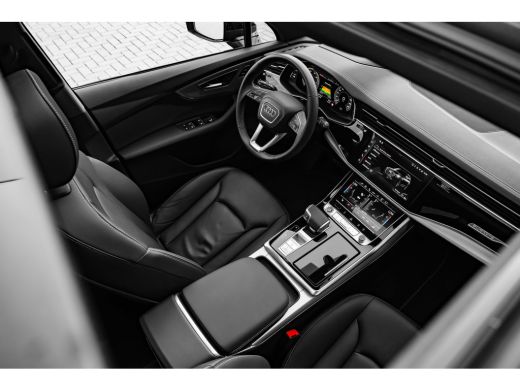 Audi Q7 55 TFSI e quattro Pro Line 381PK | Trekhaak | Panoramadak | 360 Camera | Ledere bekleding | Head-... ActivLease financial lease