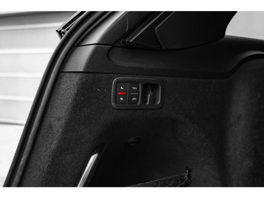 Audi Q7 55 TFSI e quattro Pro Line 381PK | Trekhaak | Panoramadak | 360 Camera | Ledere bekleding | Head-... ActivLease financial lease