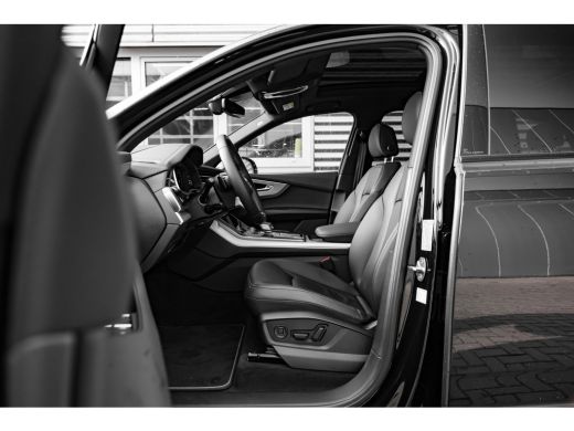Audi Q7 55 TFSI e quattro Pro Line 381PK | Trekhaak | Panoramadak | 360 Camera | Ledere bekleding | Head-... ActivLease financial lease