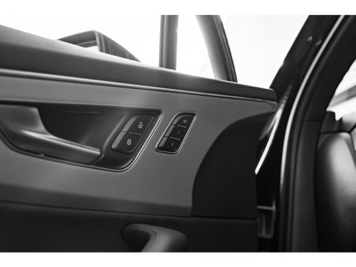 Audi Q7 55 TFSI e quattro Pro Line 381PK | Trekhaak | Panoramadak | 360 Camera | Ledere bekleding | Head-... ActivLease financial lease