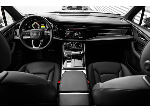 Audi Q7 55 TFSI e quattro Pro Line 381PK | Trekhaak | Panoramadak | 360 Camera | Ledere bekleding | Head-... ActivLease financial lease