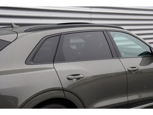 Audi Q8 e-tron 50 95KWH QUATTRO 340PK S EDITION AUTOMAAT / NAVI / LEDER / CLIMA / FULL-LED / PDC / 20" LMV / CAM... ActivLease financial lease