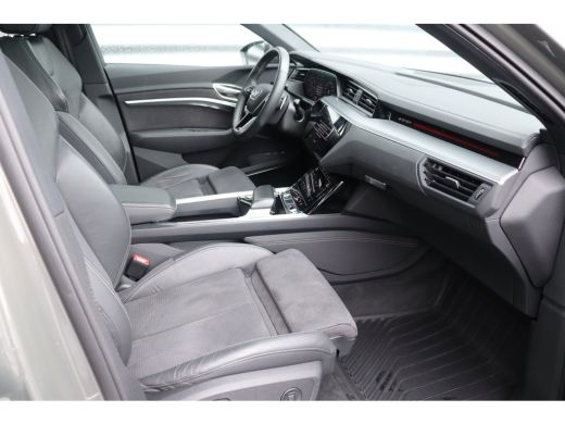 Audi Q8 e-tron 50 95KWH QUATTRO 340PK S EDITION AUTOMAAT / NAVI / LEDER / CLIMA / FULL-LED / PDC / 20" LMV / CAM... ActivLease financial lease