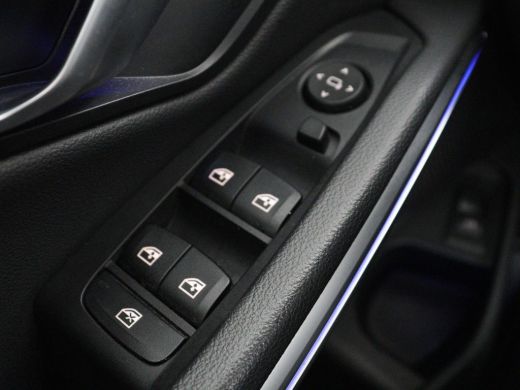 BMW 3 Serie 318i M Sport | Panoramadak | Stoelverwarming | Leder/Alcantara | Carplay | Live Cockpit | Sportst... ActivLease financial lease