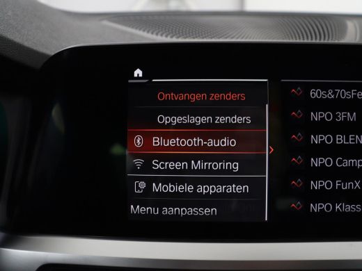 BMW 3 Serie 318i M Sport | Panoramadak | Stoelverwarming | Leder/Alcantara | Carplay | Live Cockpit | Sportst... ActivLease financial lease