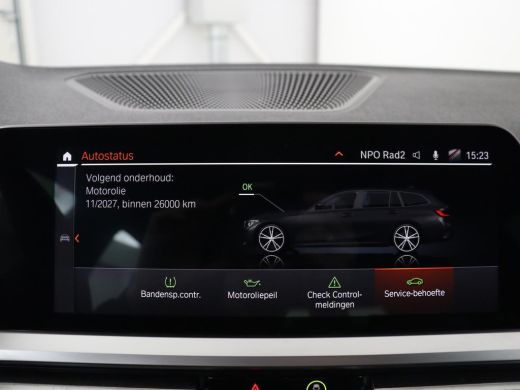 BMW 3 Serie 318i M Sport | Panoramadak | Stoelverwarming | Leder/Alcantara | Carplay | Live Cockpit | Sportst... ActivLease financial lease