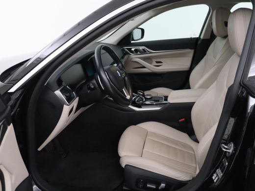 BMW 4 Serie Gran Coup&eacute; 420i Edition Plus | Trekhaak | Stoelverwarming | Memory | Carplay | Leder | Navigatie ... ActivLease financial lease