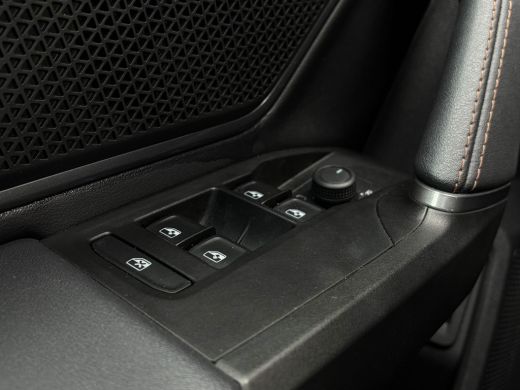 CUPRA Formentor 1.5 TSI e-Hybrid 272 pk VZ Performance | Elektrische geheugen stoelen | Apple carplay | Achteruit... ActivLease financial lease