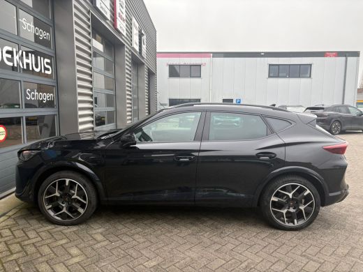 CUPRA Formentor 1.5 TSI e-Hybrid 272 pk VZ Performance | Wegklapbare Trekhaak | Achteruitrijcamera | Keyless entr... ActivLease financial lease
